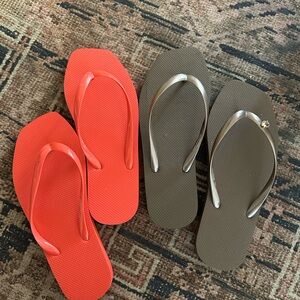 TARGET red & brown flip flop bundle size 7 NWOT